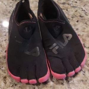 Fila skeletoes water shoes